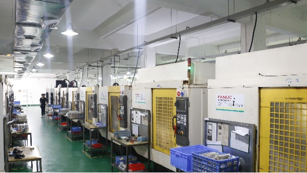 為什么精密CNC加工的機(jī)床通常放置在一樓？