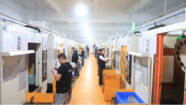 cnc加工廠家如何通過內(nèi)部審查和評估機(jī)制持續(xù)改進(jìn)質(zhì)量和效率？